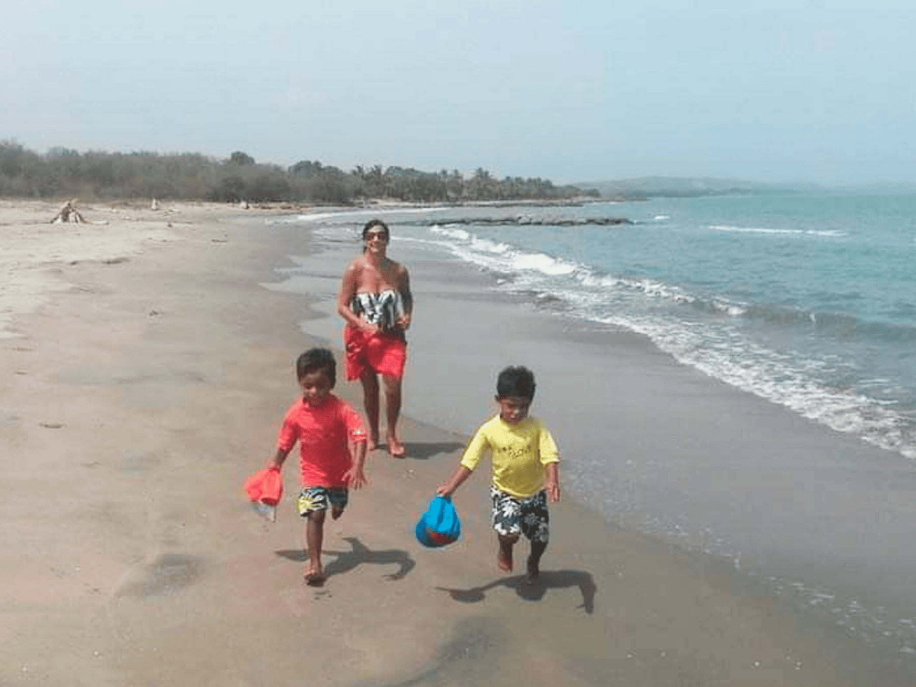 varios kilometros de playa casa de la playa